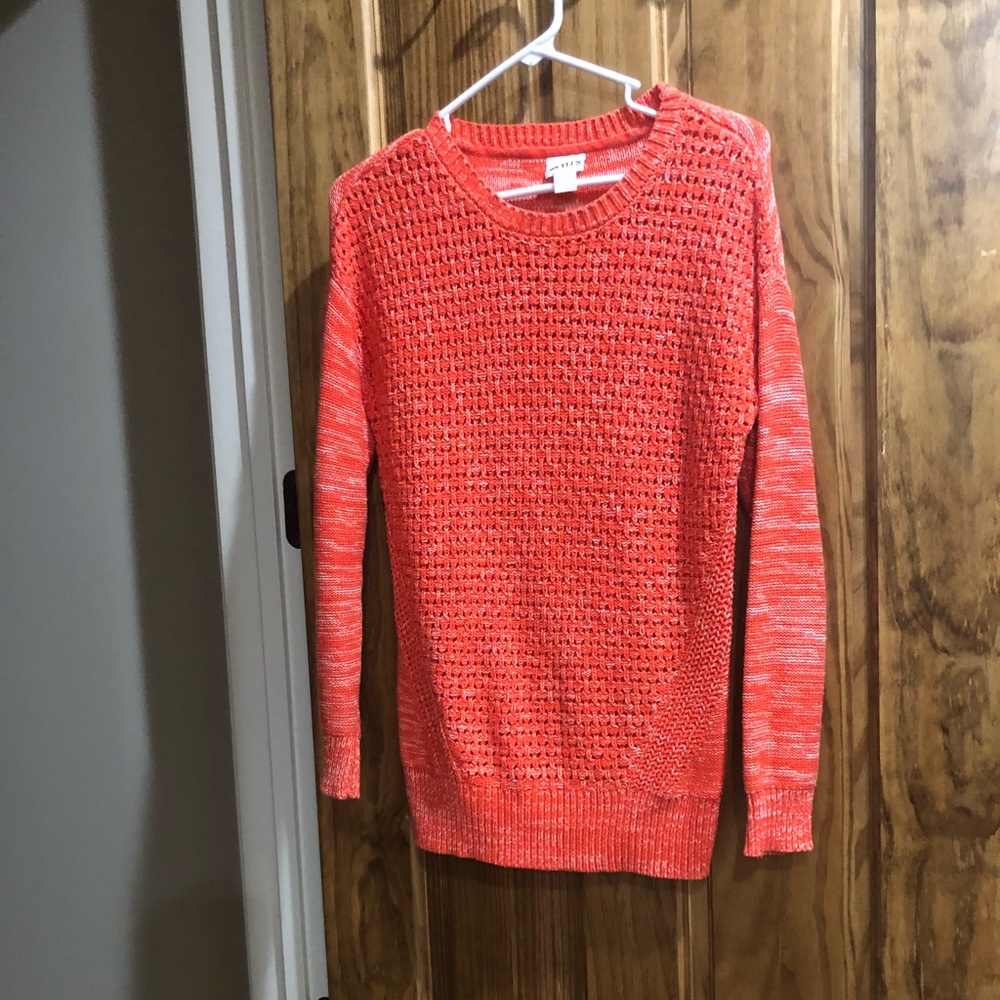 Size S static knit sweater